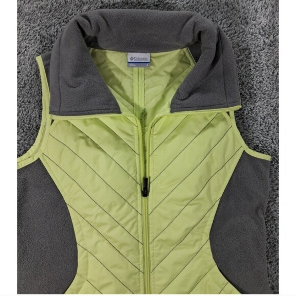Columbia Vest Womens Sz Small Full Zip Pockets Lightweight Hiking Outdoors